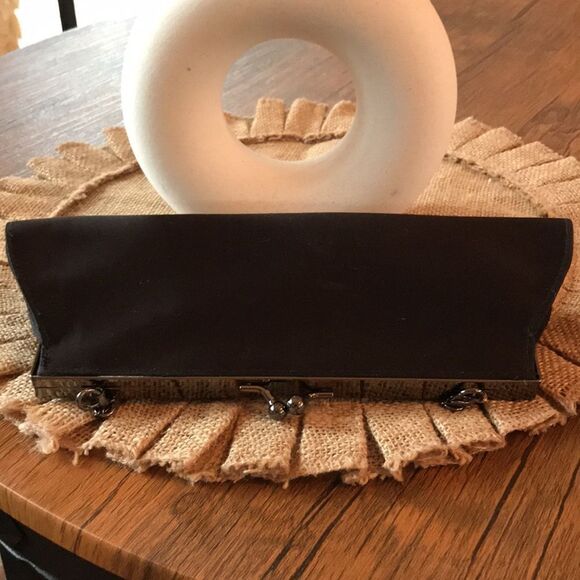 CARLO FELLINI BEADS AND ROSES VINTAGE FORML CLUTCH SATIN BAG PURSE 10x4 KISSLOCK - Picture 4 of 5